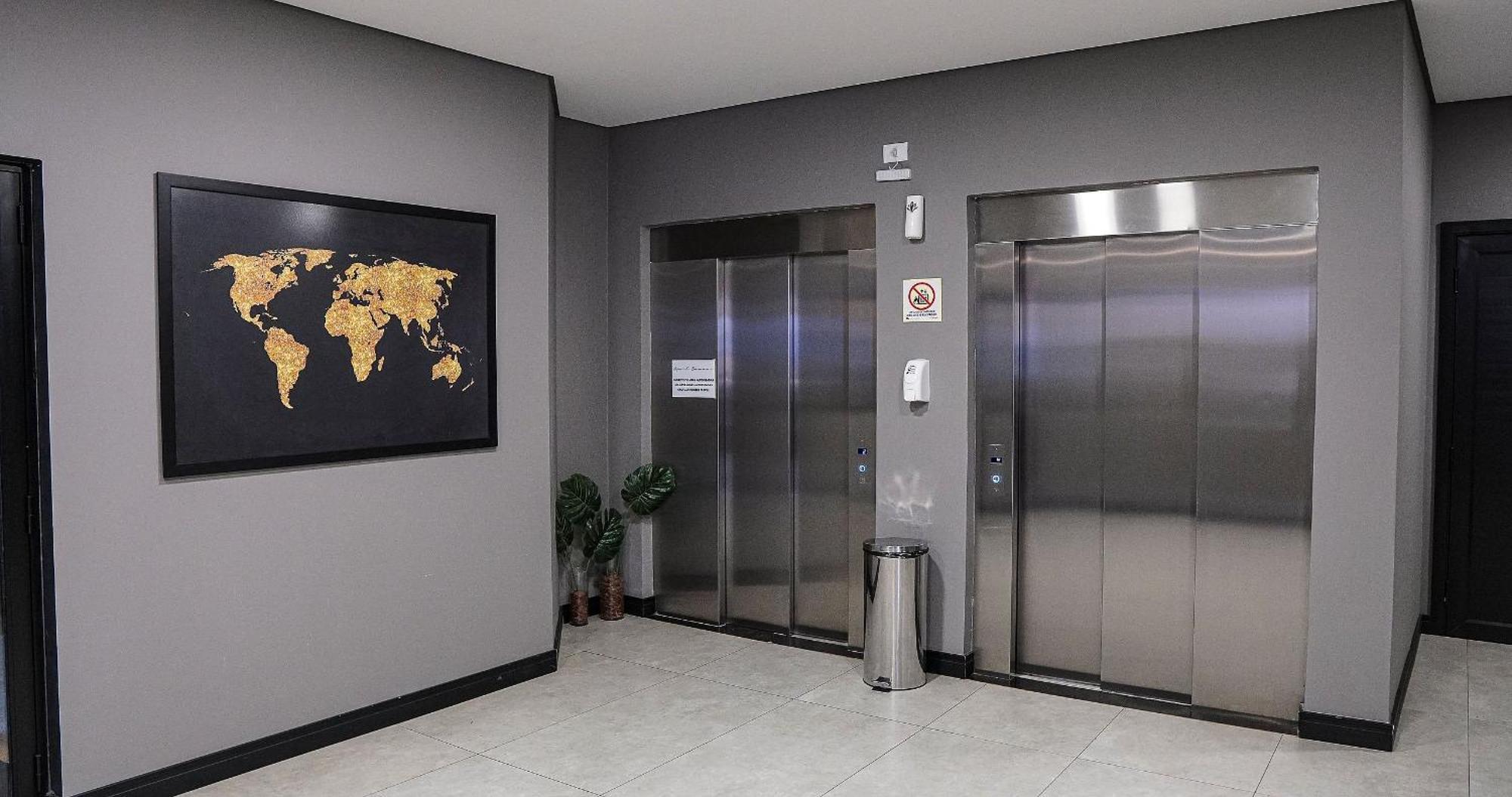 Apartdamani - Aptos Por Temporada No Centro Foz do Iguaçu Esterno foto