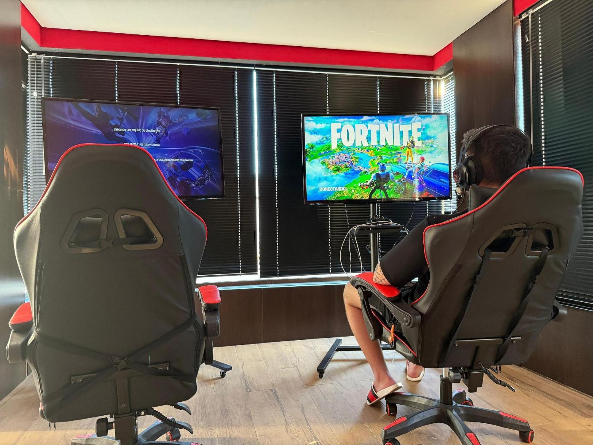Apartdamani - Aptos Por Temporada No Centro Foz do Iguaçu Esterno foto