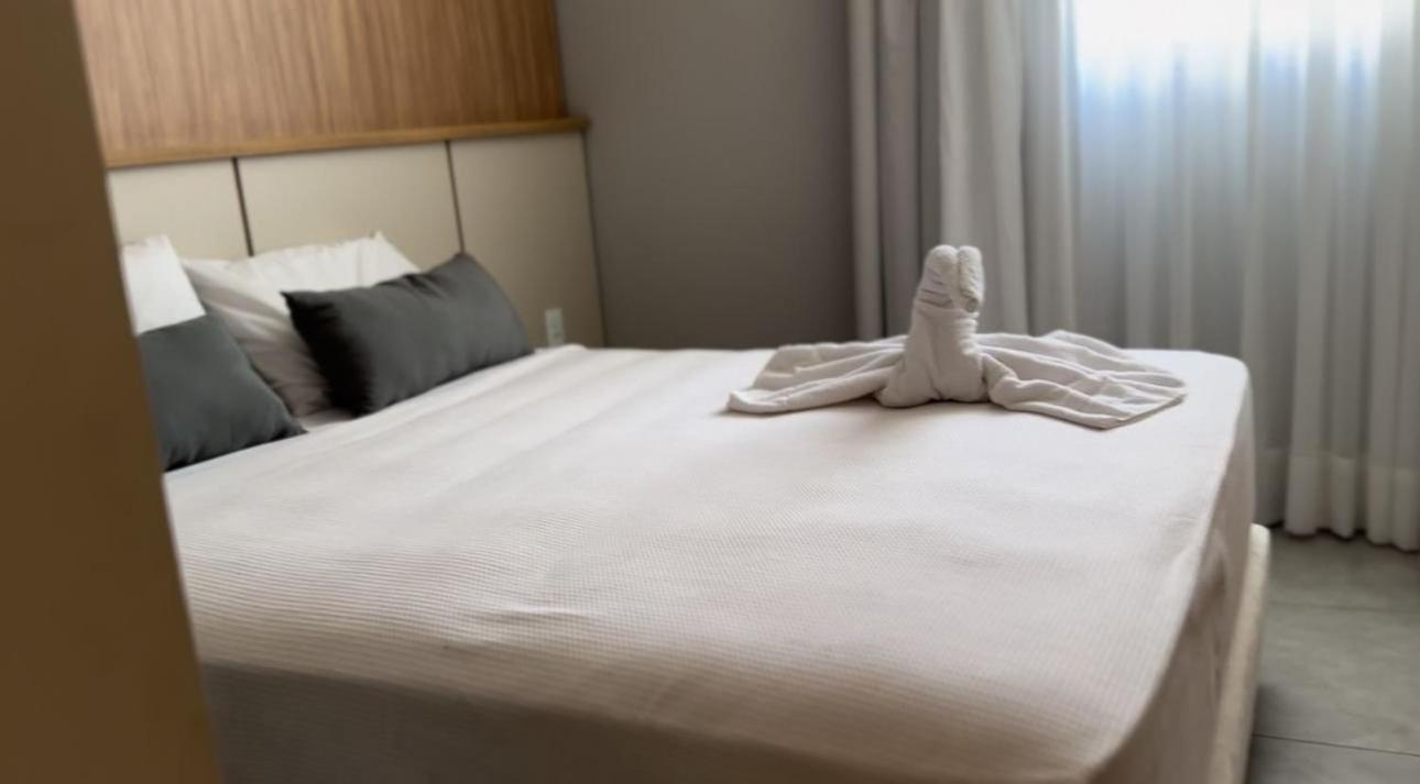 Apartdamani - Aptos Por Temporada No Centro Foz do Iguaçu Esterno foto