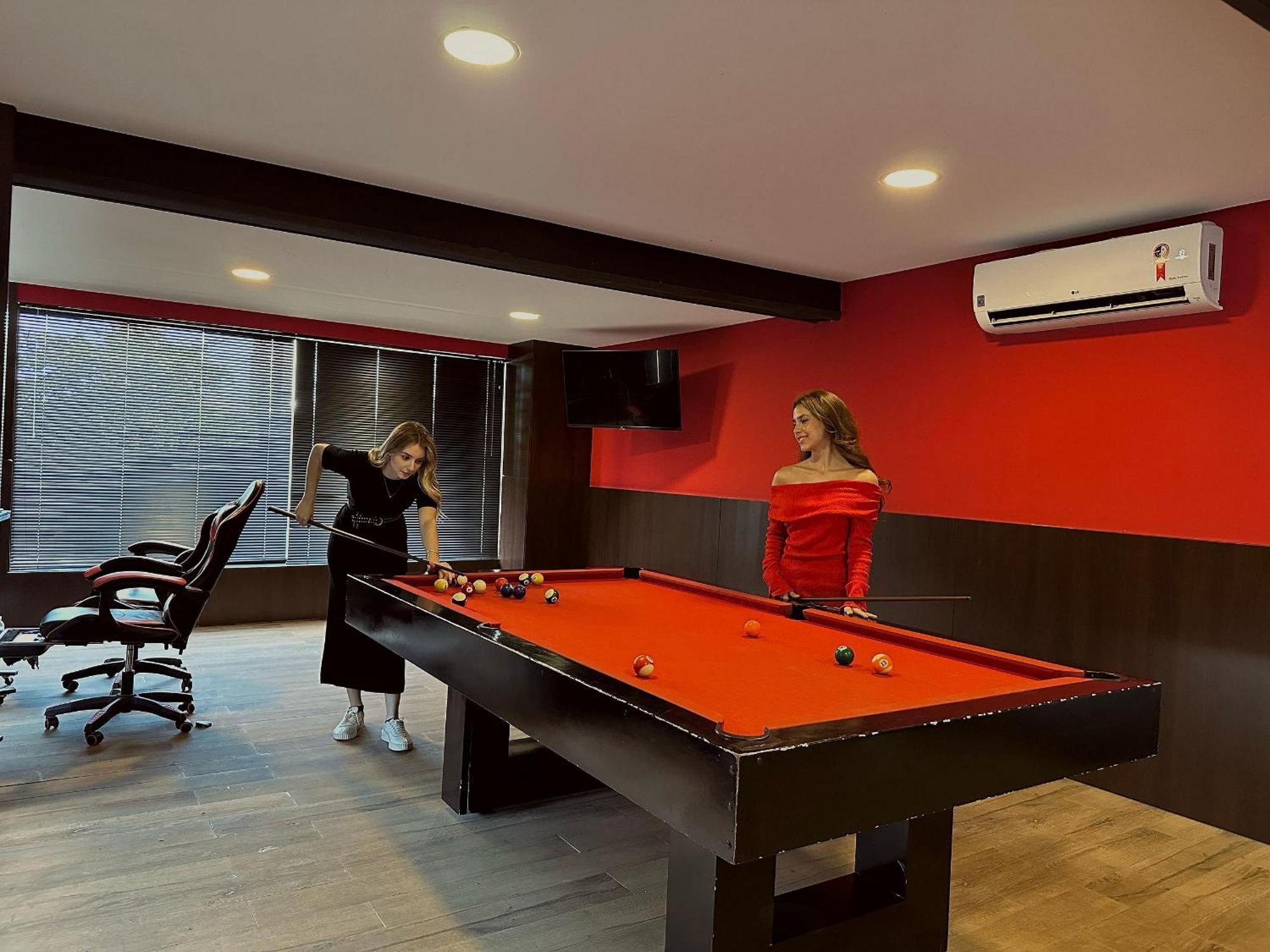 Apartdamani - Aptos Por Temporada No Centro Foz do Iguaçu Esterno foto